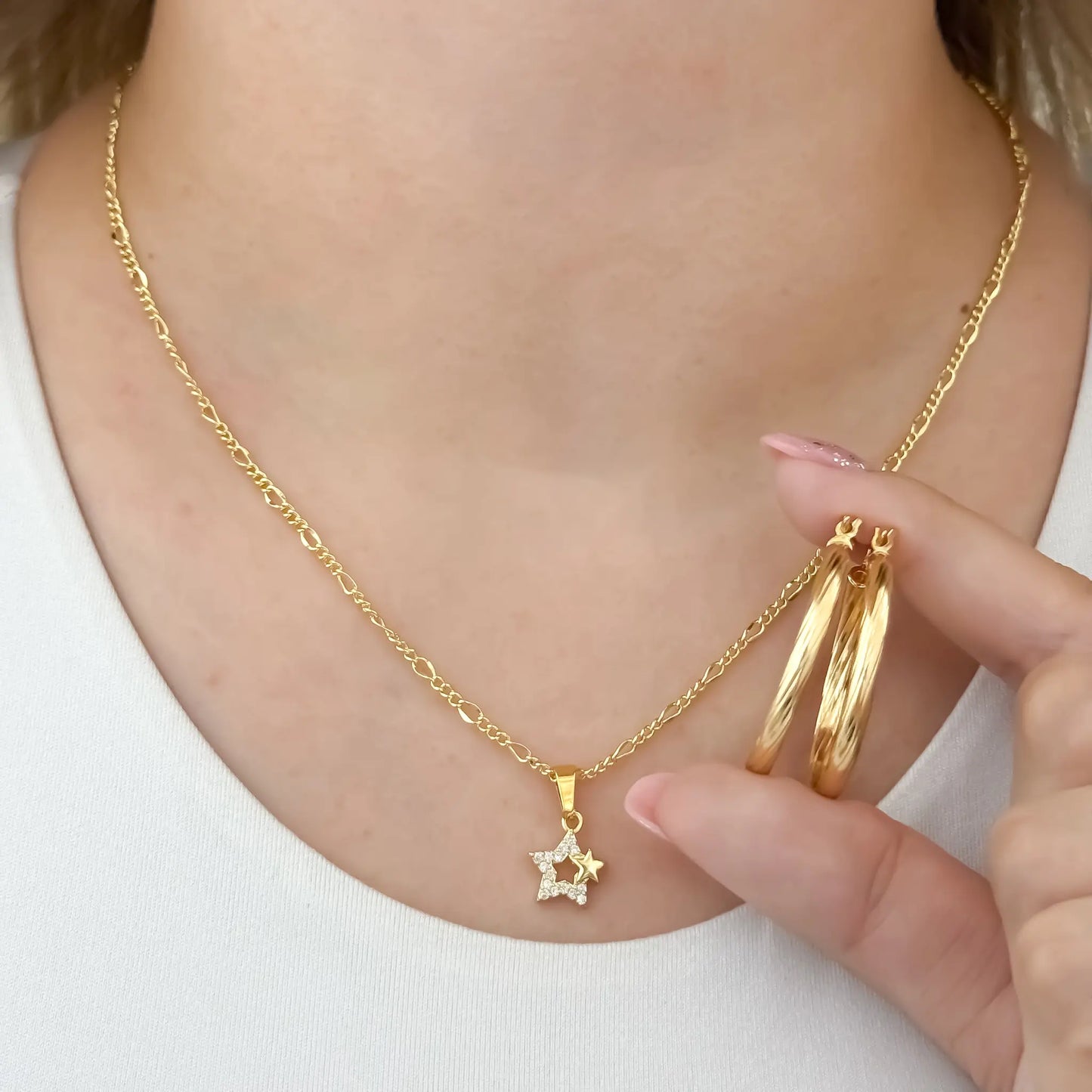 Conjunto De Dama Con Cadena De Tejido Cartier Fina, Dije De Estrella Y Candongas De 40mm + Envío Gratis