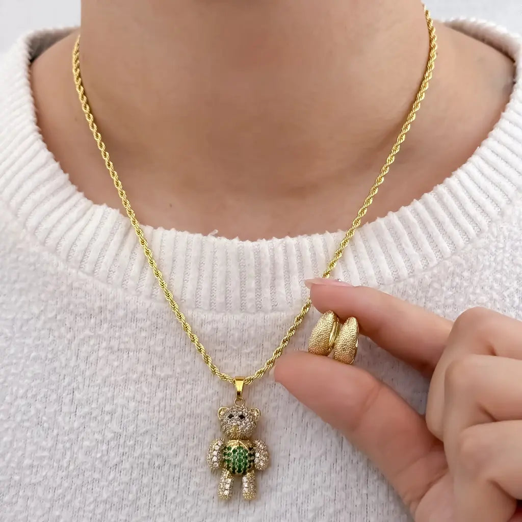 Conjunto De Dama Con Cadena De Tejido Lazo, Dije De Oso Y Candongas