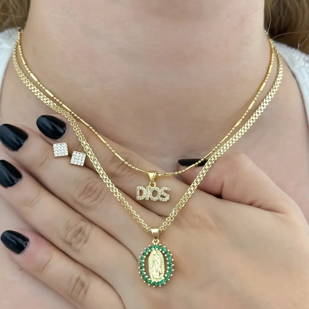 Conjunto De Dama Con Cadena De Tejido Militar Con Cilindros, Cadena Tejido Chino, Dijes Y Par De Topos Cristal.