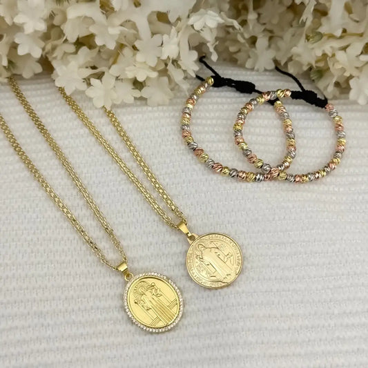Conjunto De Parejas Con Cadenas De Tejido Chino, Dije De San Benito Y Manillas Tres Oros + Envío Gratis