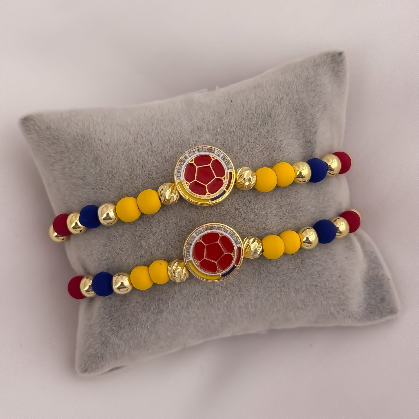 Pulseras Para Parejas ESCUDO de Selección Colombia en Balin Italiano de 6mm en Oro Laminado 18k con Garantia de por vida