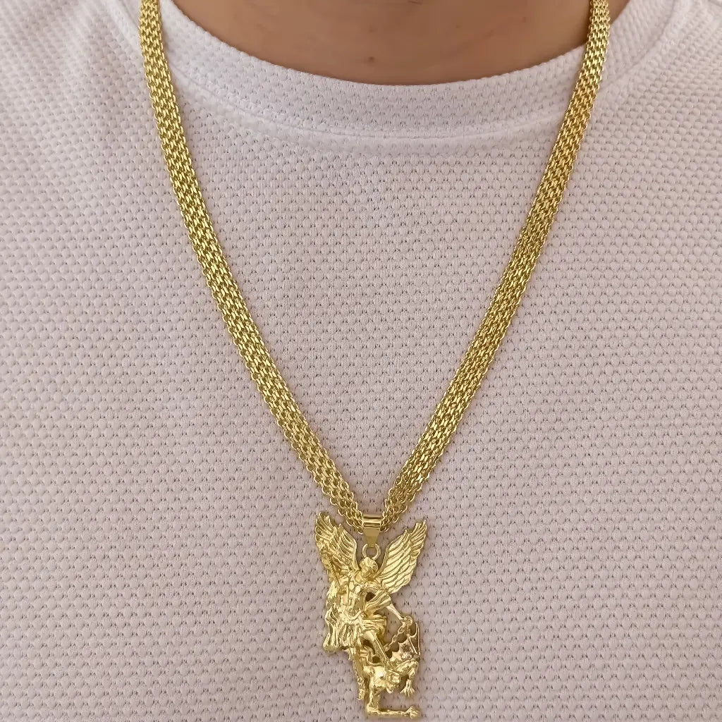 Cadena De Caballero De Tejido Chino De 60cm-8mm De Grosor Con Dije De San Miguel