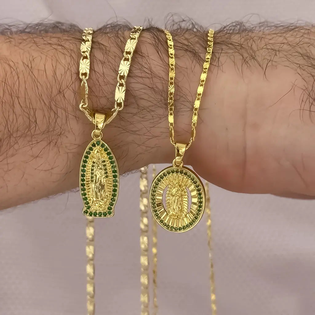 Cadenas Para Parejas De Tejido Caracol Con Destellos Con Dijes De La Virgen De Guadalupe Con Piedras Verdes