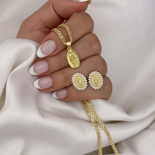 Conjunto De Dama Con Cadena De Tejido Chino, Dije Y Topos De La Virgen De Guadalupe