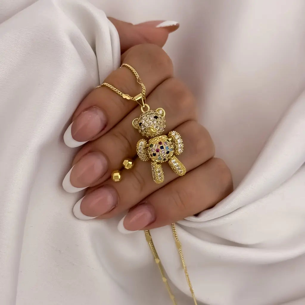 Conjunto De Dama Con Cadena Tejido Cubana Con Corazones, Dijes De Oso Y Par De Topos Balin