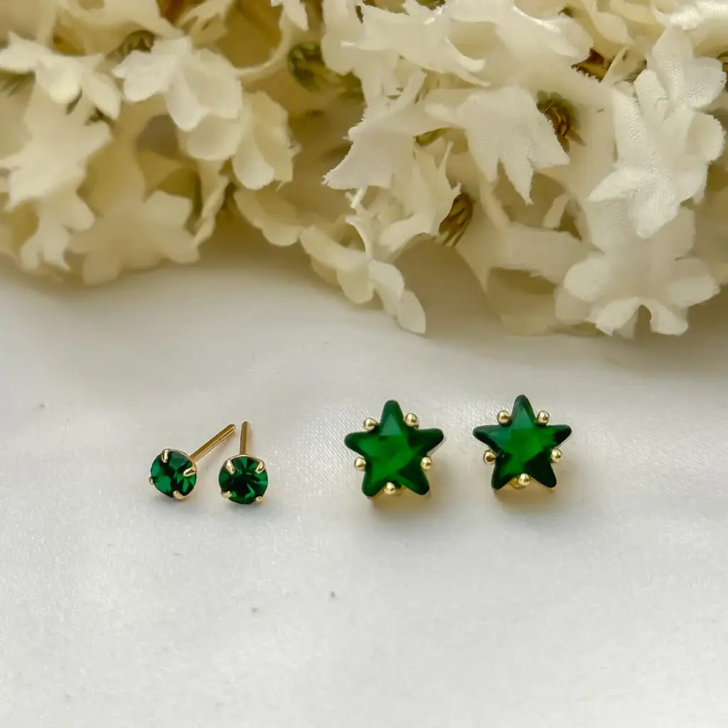 Conjunto De Dama Con Un Par De Topos De Estrella Esmeralda Y Topos Esmeralda + Envío Gratis