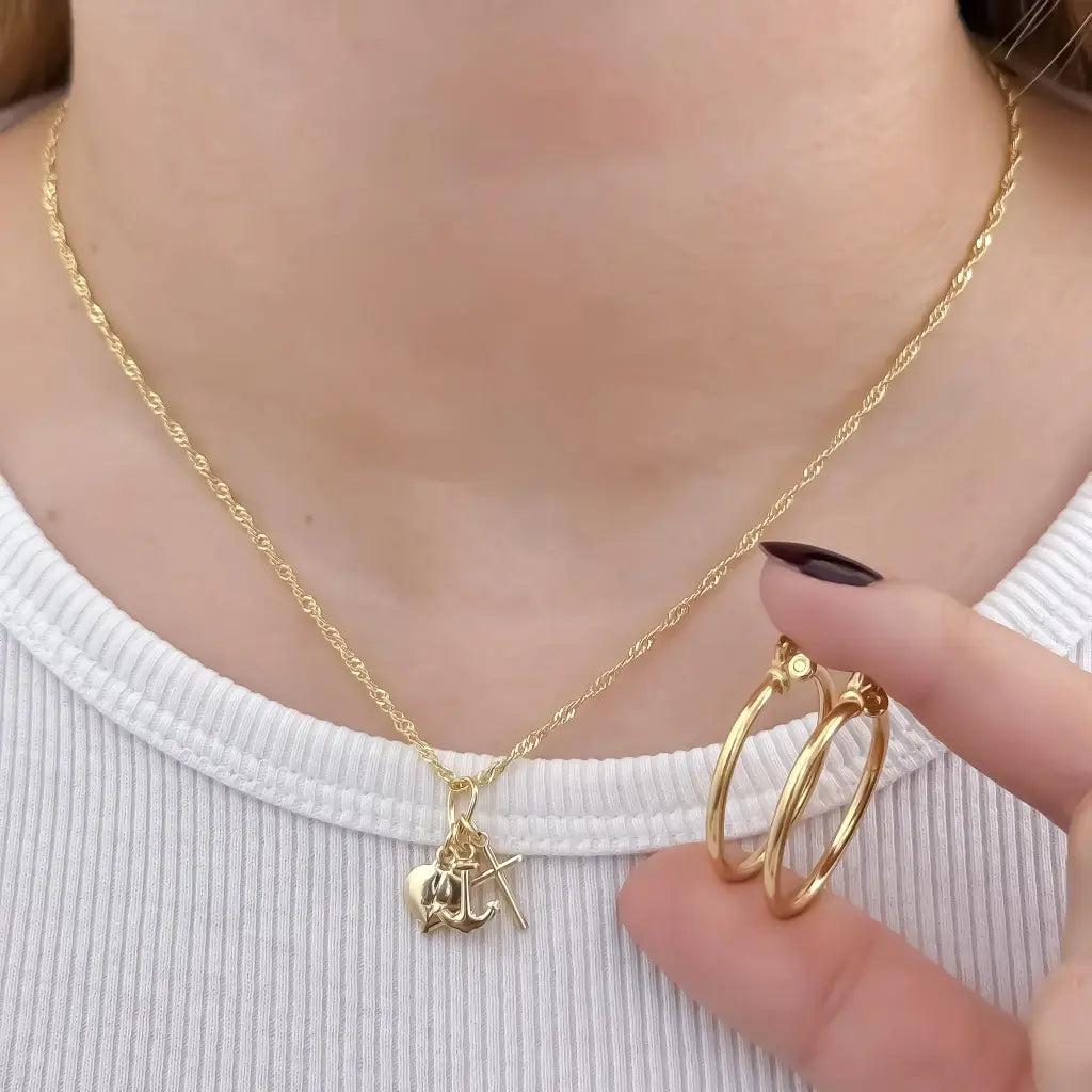 Conjunto De Dama De Tejido Singapur Con Dije De Las Tres Gracias Y Candongas De 30mm