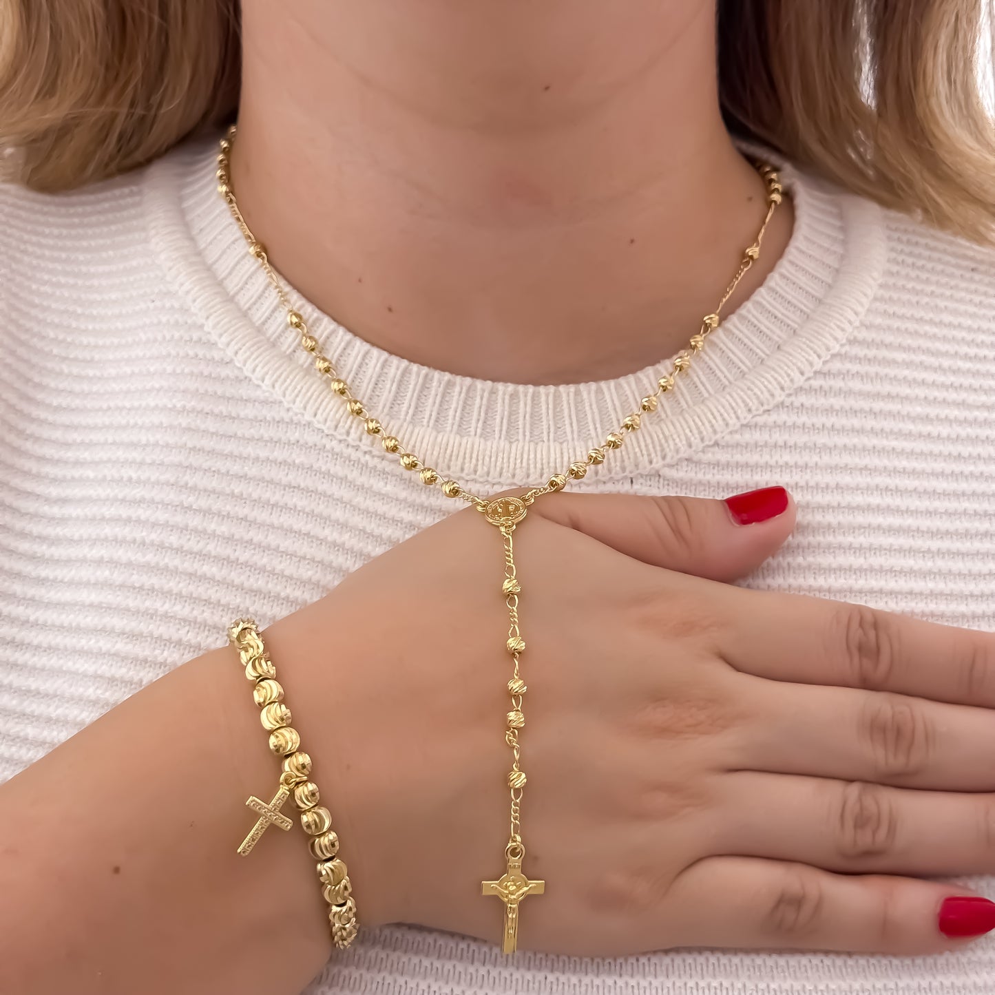 Set Exclusivo de Camandula para Dama  de San Benito Proteccion   en Balin Diamantado + Pulsera Balin Italiano de 6mm con Dije de Cruz en Oro Laminado 18k con Garantia de por vida
