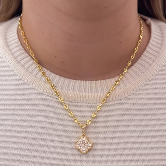 Cadena Tejido Gucci de Dama de 45cm de 3mm + Van Cleef  Micro Circones Cristales en Oro Laminado 18k con Garantia de por vida