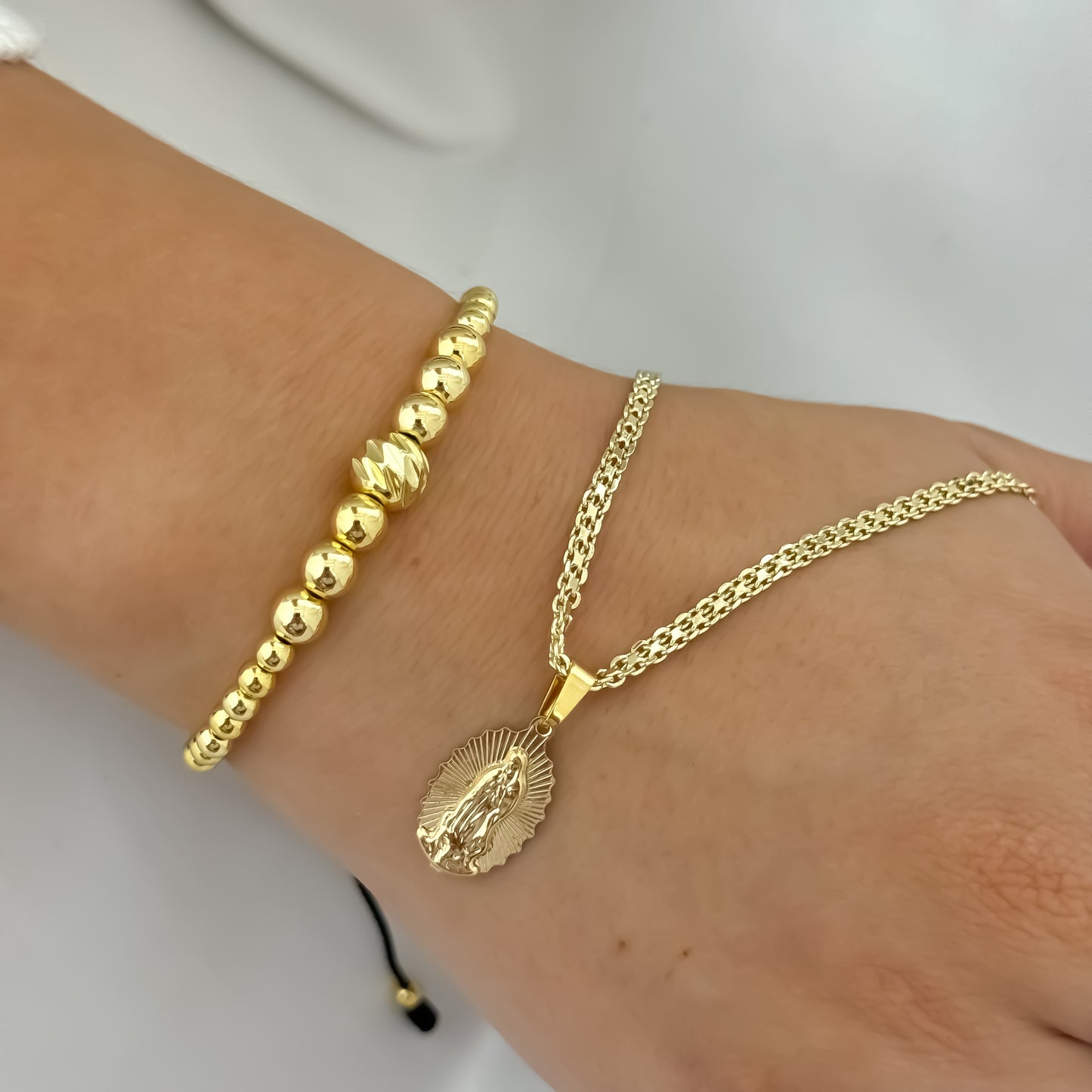 Cadena Tejido Chino de Dama de 45cm de 3mm + Virgen de Guadalupe Tallada + Pulsera Full Balines en Oro Laminado 18k con Garantia de por vida
