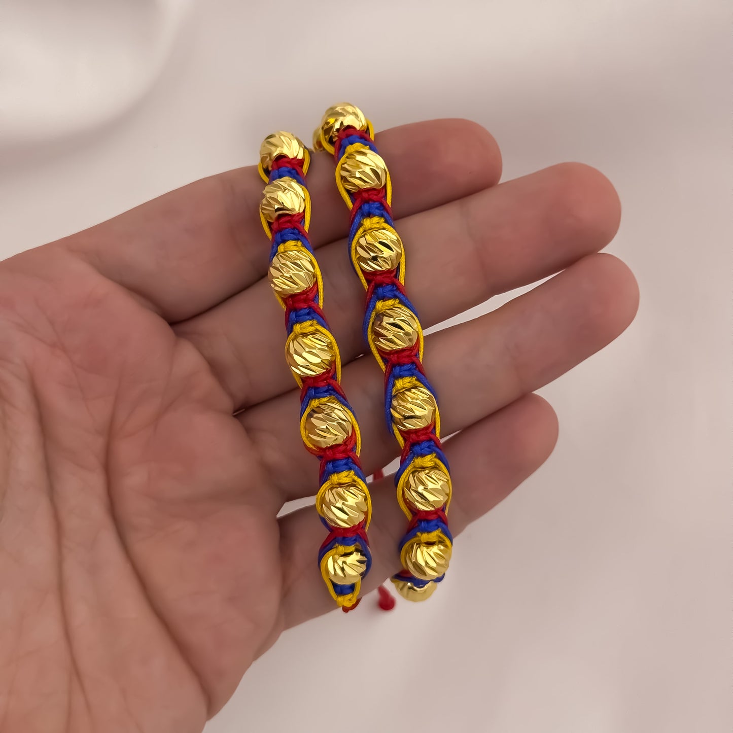 Promocion de 2 Pulseras Para Parejas Tricolor de Seleccion Colombia  en Balin Italiano de 6mm en Oro Laminado 18k con Garantia de por vida