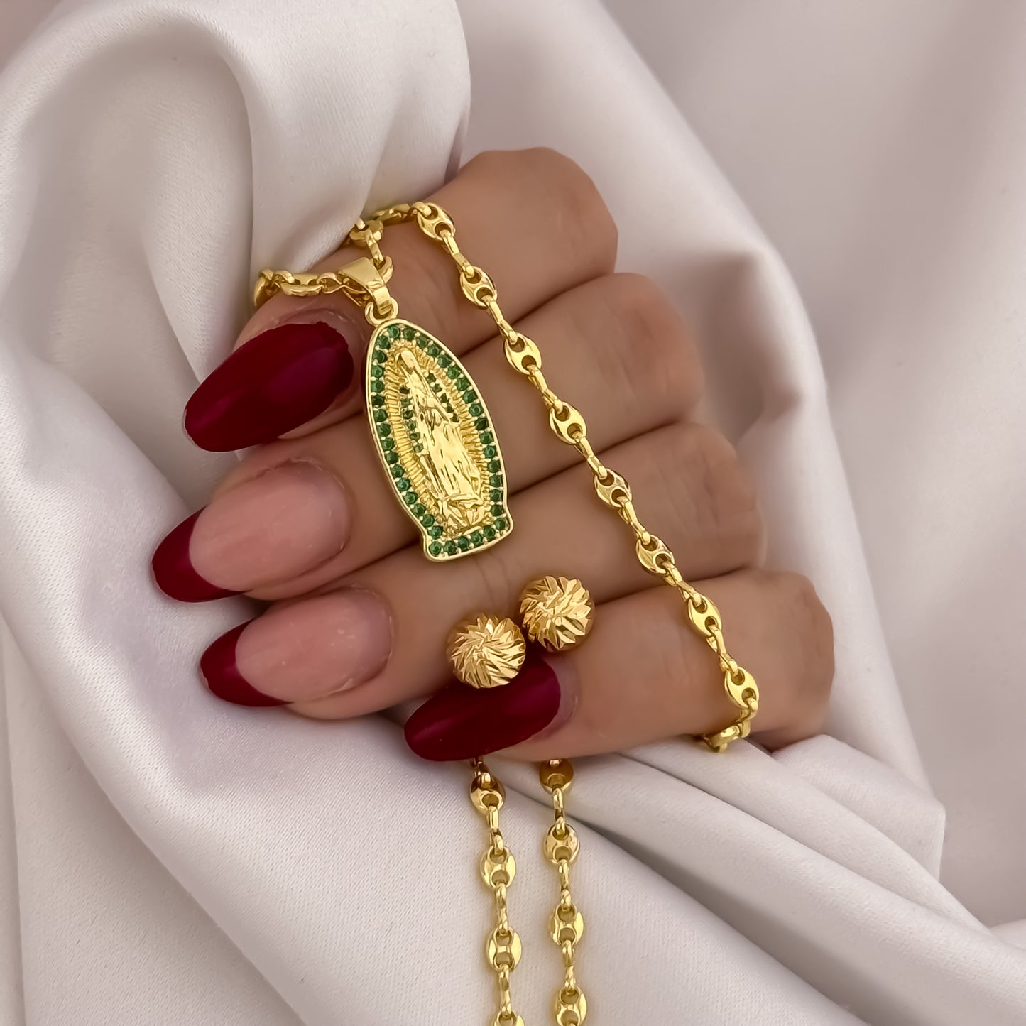 CONJUNTO TEJIDO GUCCI DE DAMA DE 45CM + VIRGEN DE GUADALUPE VERDE + PULSERA + TOPO BALIN DIAMANTADO EN ORO LAMIANDO 18K CON GARANTIA DE POR VIDA